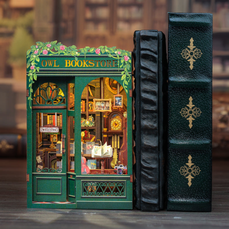 Lysliv DIY Book Nook Kit | Owl Bookstore